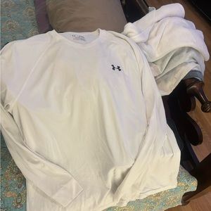 Under Armour heat gear loose fitted long sleeve shirt